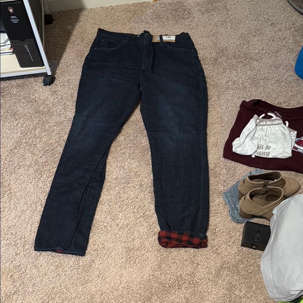 Eddie Bauer dark wash flannel lined jeans - Picture 2 of 5